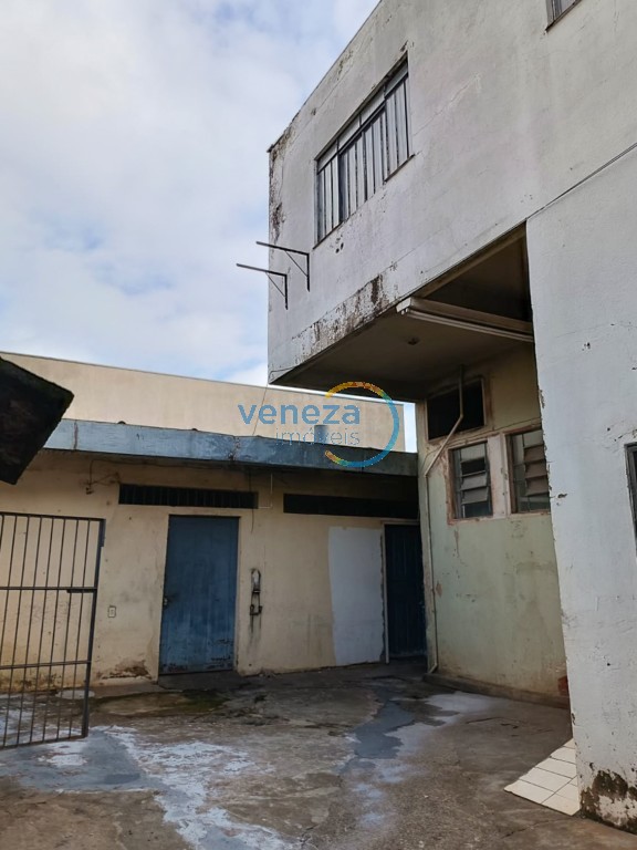 Salão-loja para locação no bairro Centro de Rolandia - Foto 23
