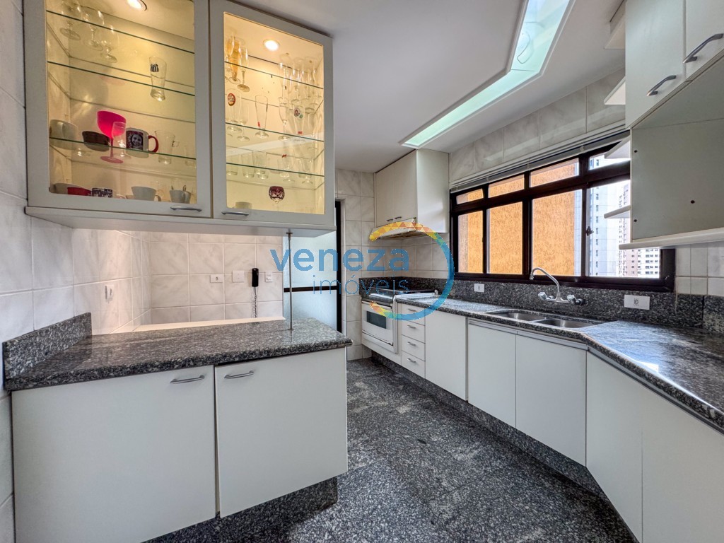 Apartamento para locação no bairro Gleba Palhano de Londrina com 225.78m<sup>2</sup> útil, 3 quartos, 2 vagas de garagem