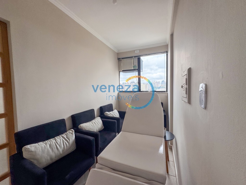Sala para locacao no Centro em Londrina com 74,32m² por R$ 1.800,00  - Foto 2