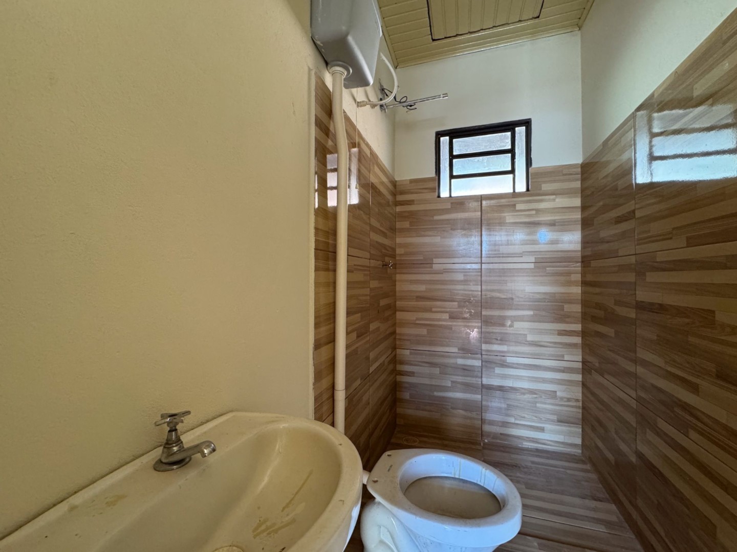 Casa Residencial para locação no bairro Jardim Maracana de Londrina - Foto 14