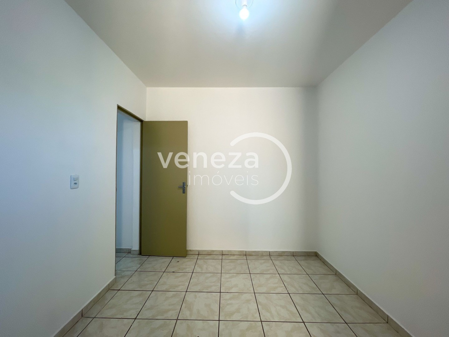Apartamento para locação no bairro Agari de Londrina - Foto 11