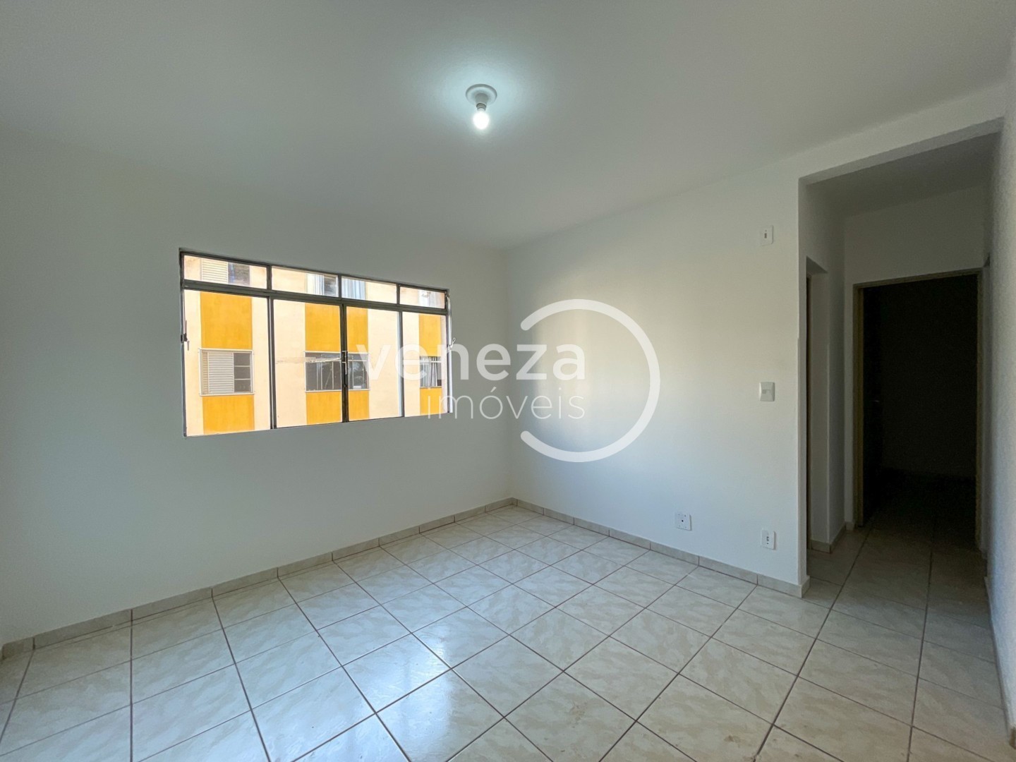 Apartamento para locacao no Agari em Londrina com 65,3m² por R$ 1.150