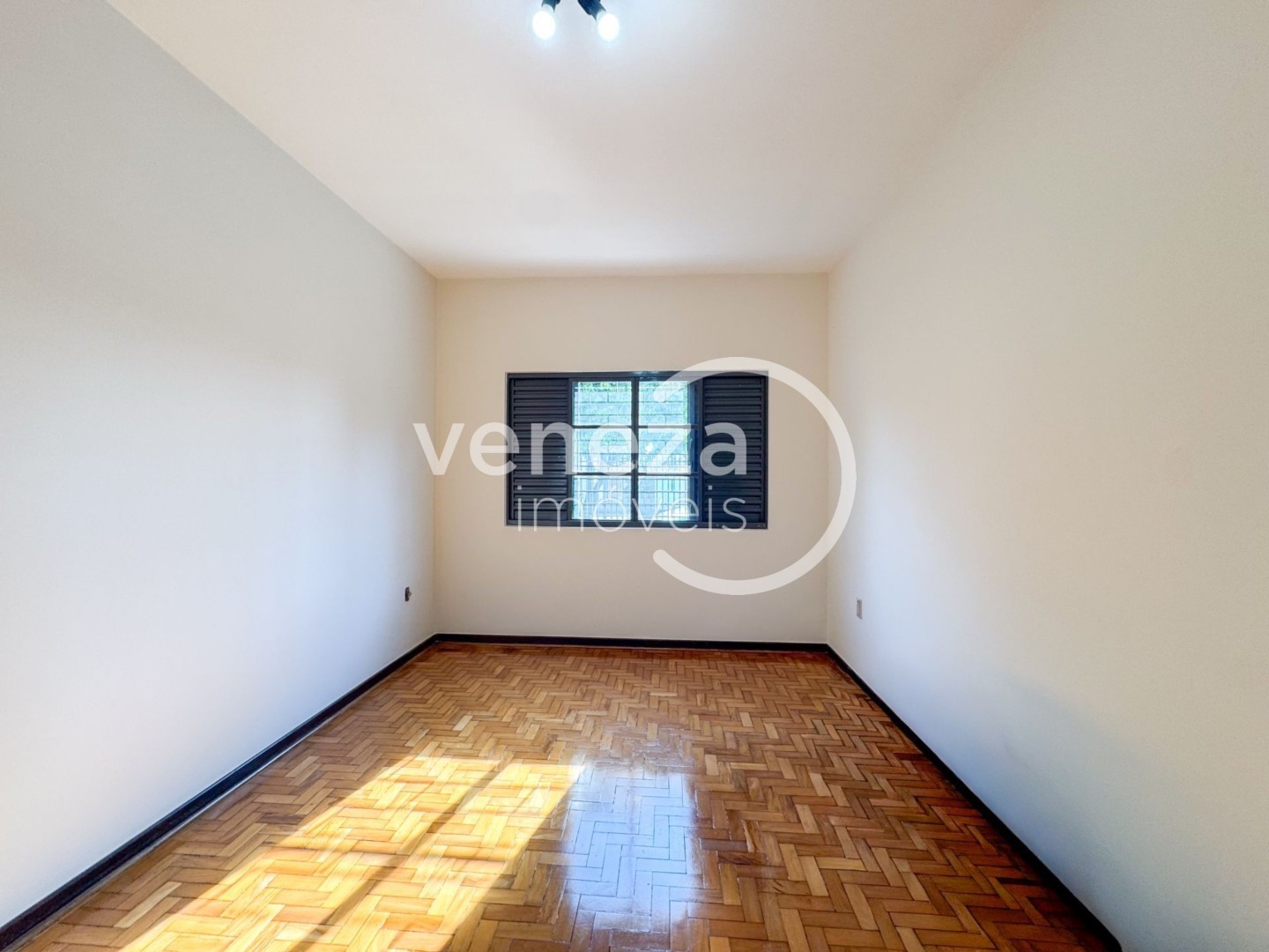 Casa Residencial para locacao no Centro em Londrina com 140m² por R$ 4.200