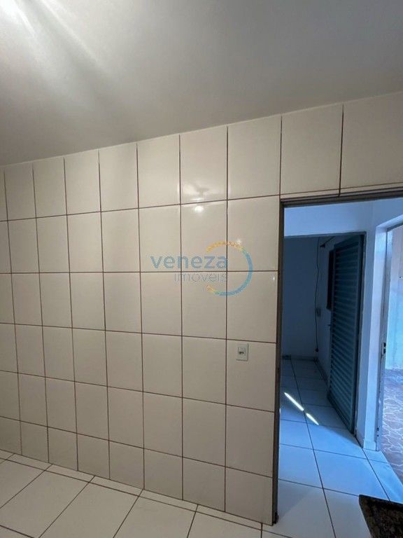 Apartamento para locacao no Piza em Londrina com 22m² por R$ 937,50