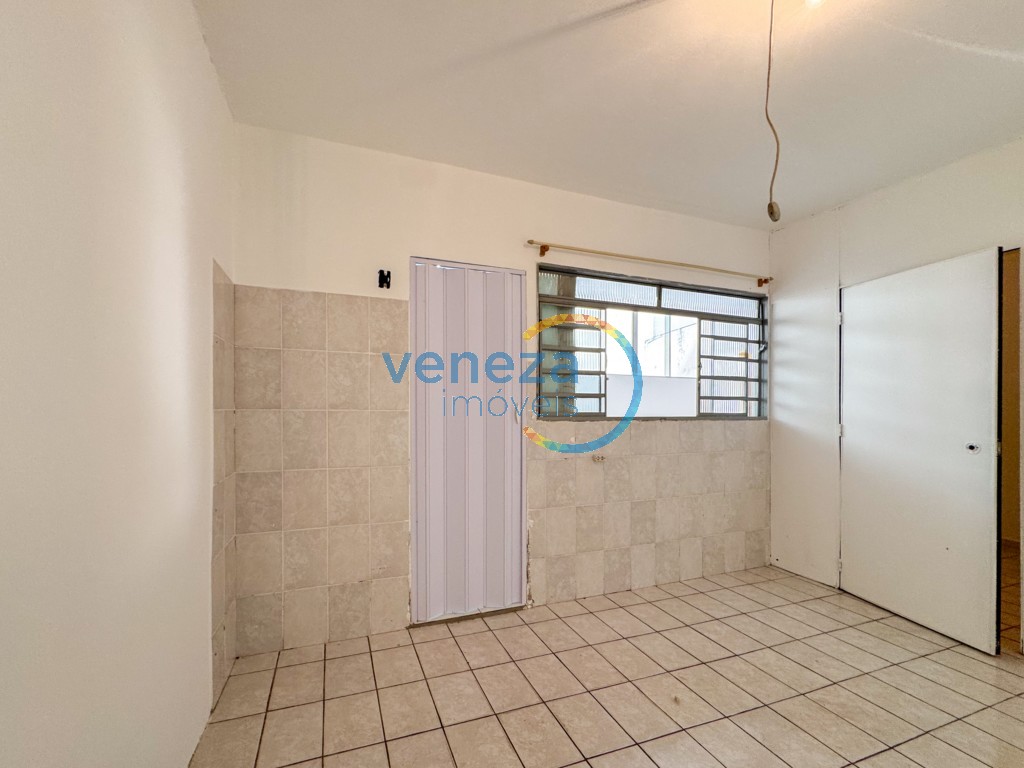Apartamento para locação no bairro Piza de Londrina com 22m<sup>2</sup> útil, 1 quarto