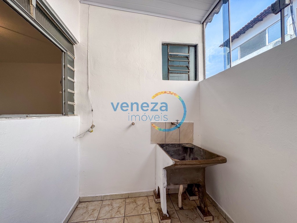 Apartamento para locação no bairro Piza de Londrina com 22m<sup>2</sup> útil, 1 quarto