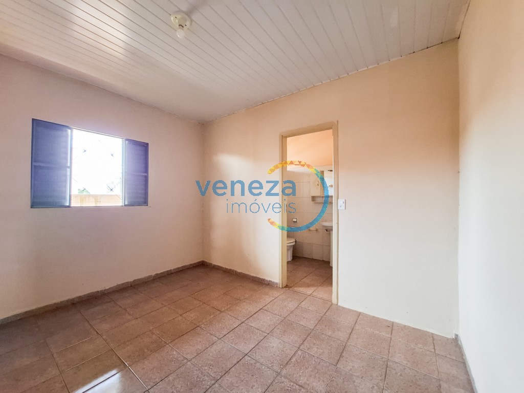 Casa Residencial para locação no bairro Piza de Londrina com 22m<sup>2</sup> útil, 1 quarto, 1 vaga de garagem