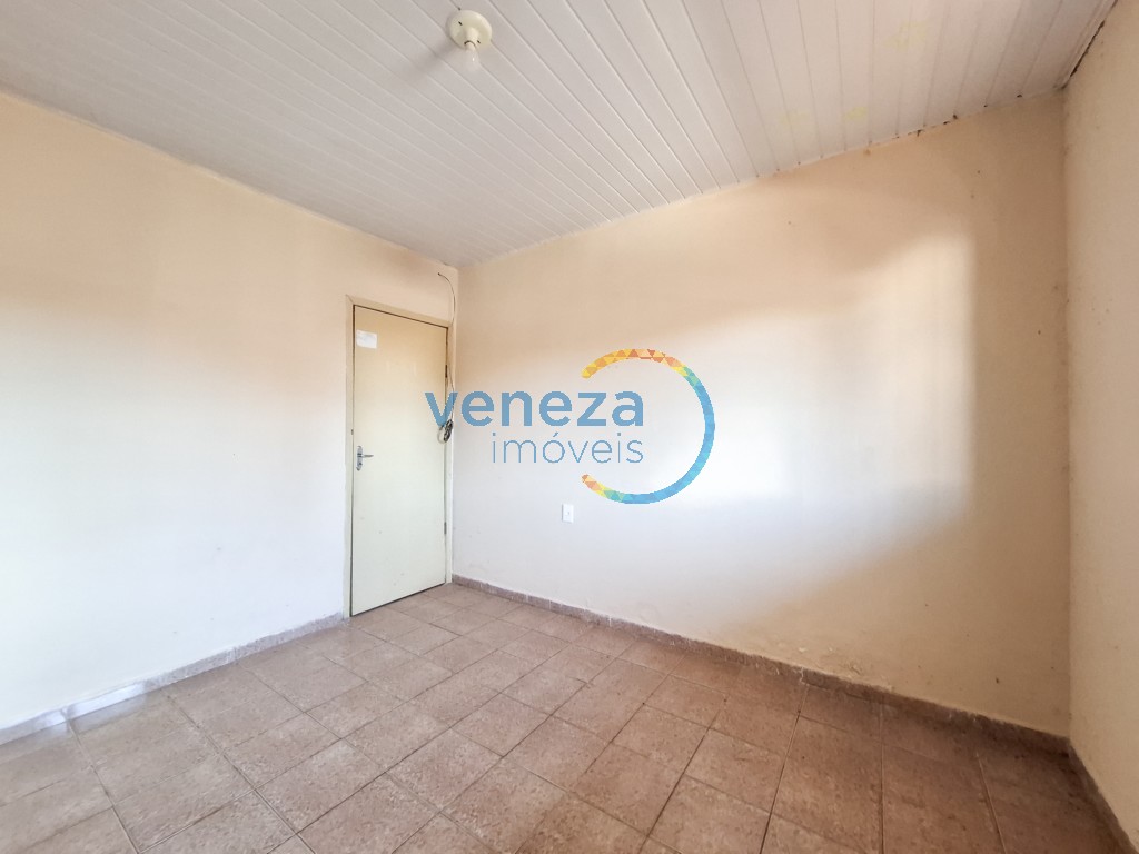 Casa Residencial para locação no bairro Piza de Londrina com 22m<sup>2</sup> útil, 1 quarto, 1 vaga de garagem