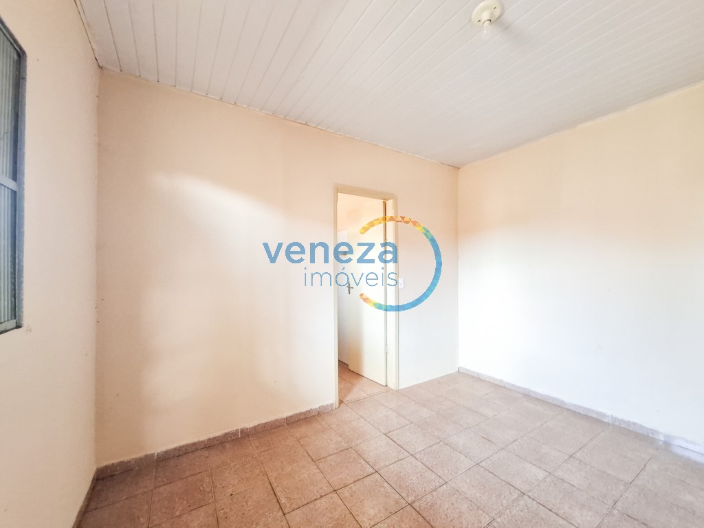 Casa Residencial para locação no bairro Piza de Londrina com 22m<sup>2</sup> útil, 1 quarto, 1 vaga de garagem