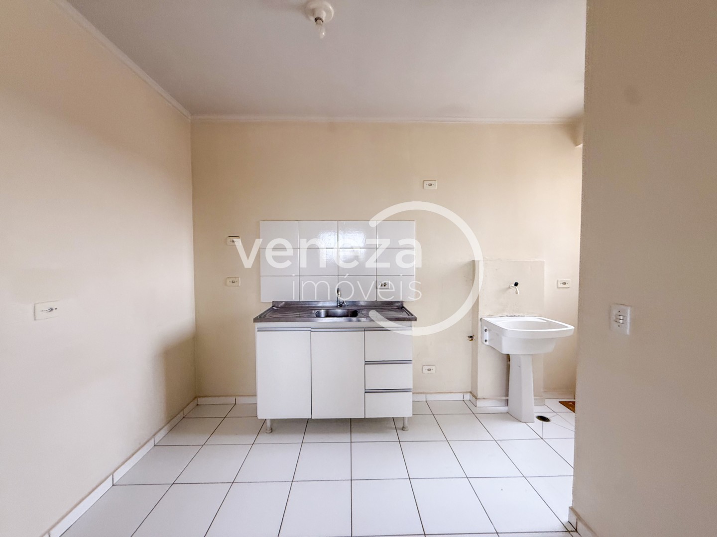 Apartamento para locação no bairro Conjunto Residencial Marajoara de Londrina - Foto 7