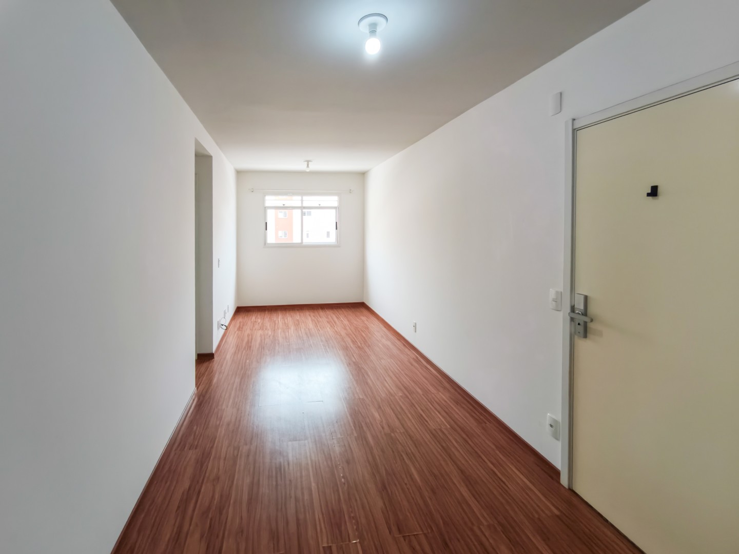 Apartamento para locacao no Dom Pedro II em Londrina com 62m² por R$ 1.350
