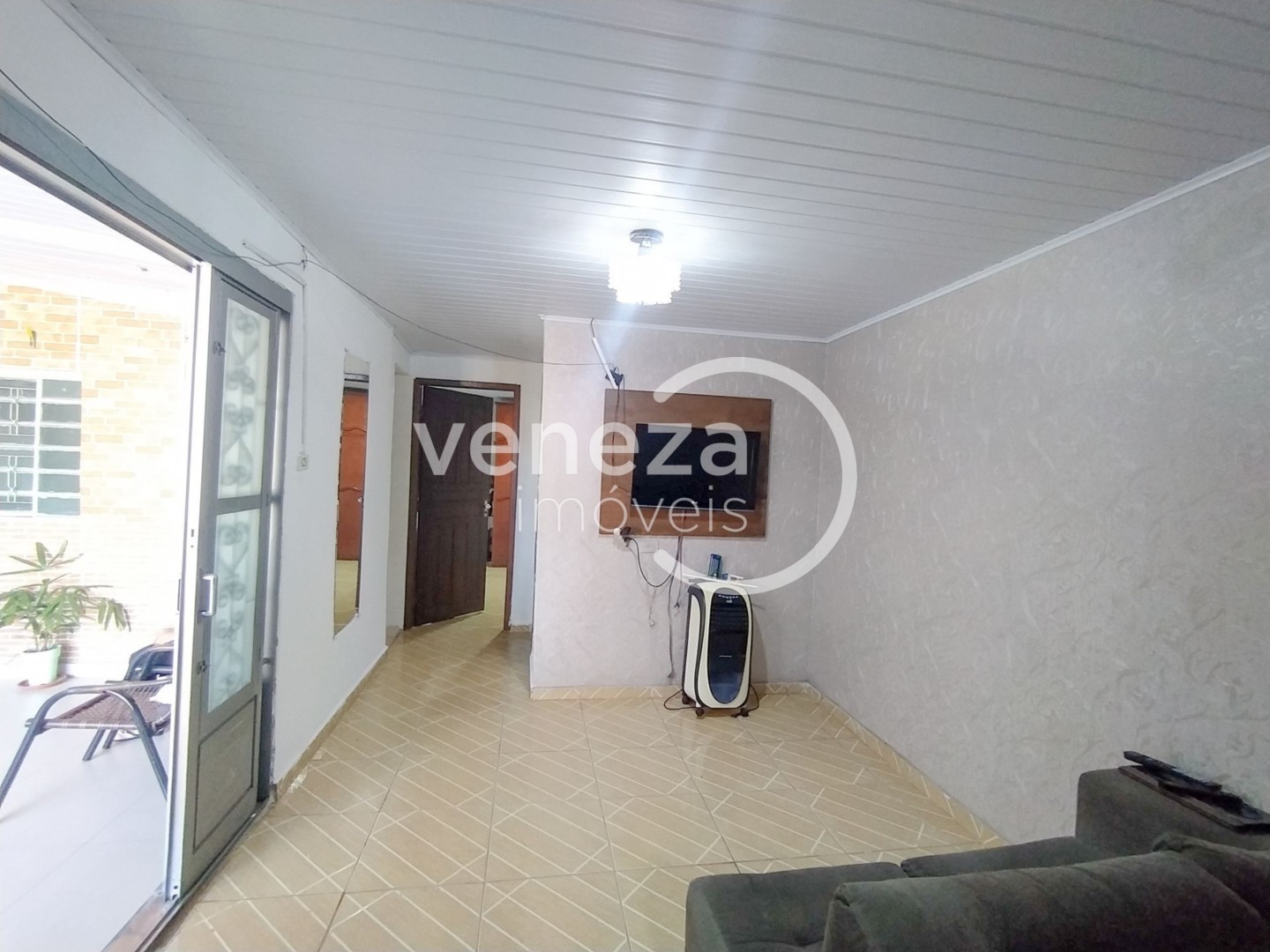 Casa Residencial para locação no bairro Milton Gavetti de Londrina - Foto 5