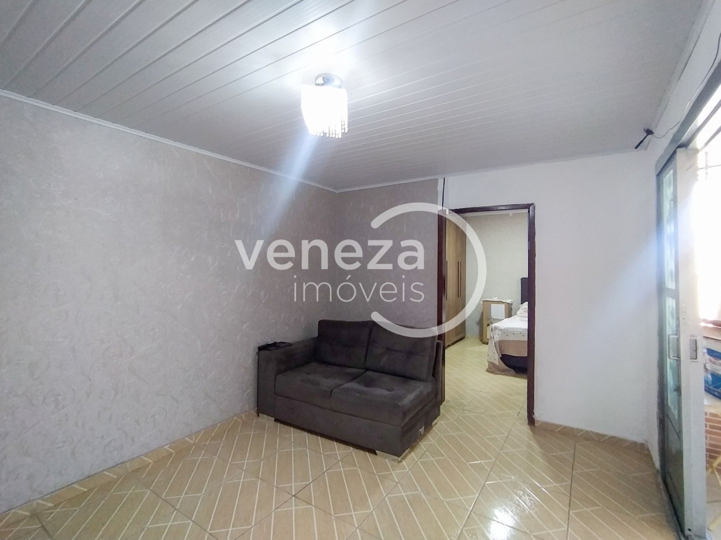 Casa Residencial para locação no bairro Milton Gavetti de Londrina - Foto 4