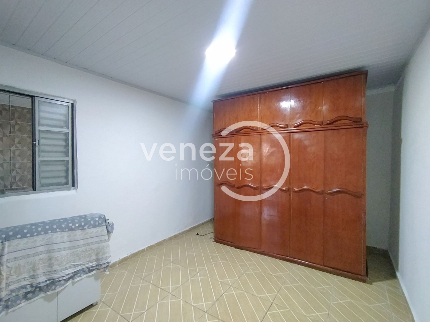 Casa Residencial para locação no bairro Milton Gavetti de Londrina - Foto 7
