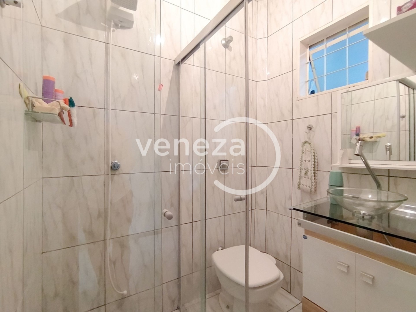 Casa Residencial para locação no bairro Milton Gavetti de Londrina - Foto 9
