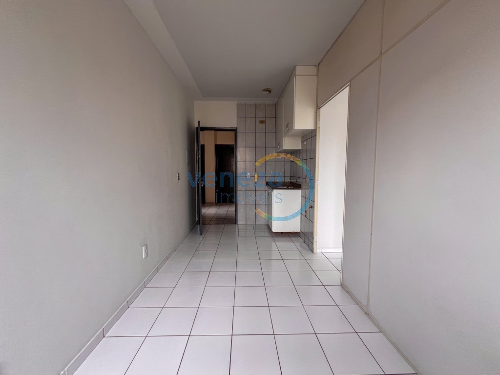 Apartamento para locacao no Ipiranga em Londrina com 42m² por R$
                                                                                                                                                                                            650,00                                                                                            