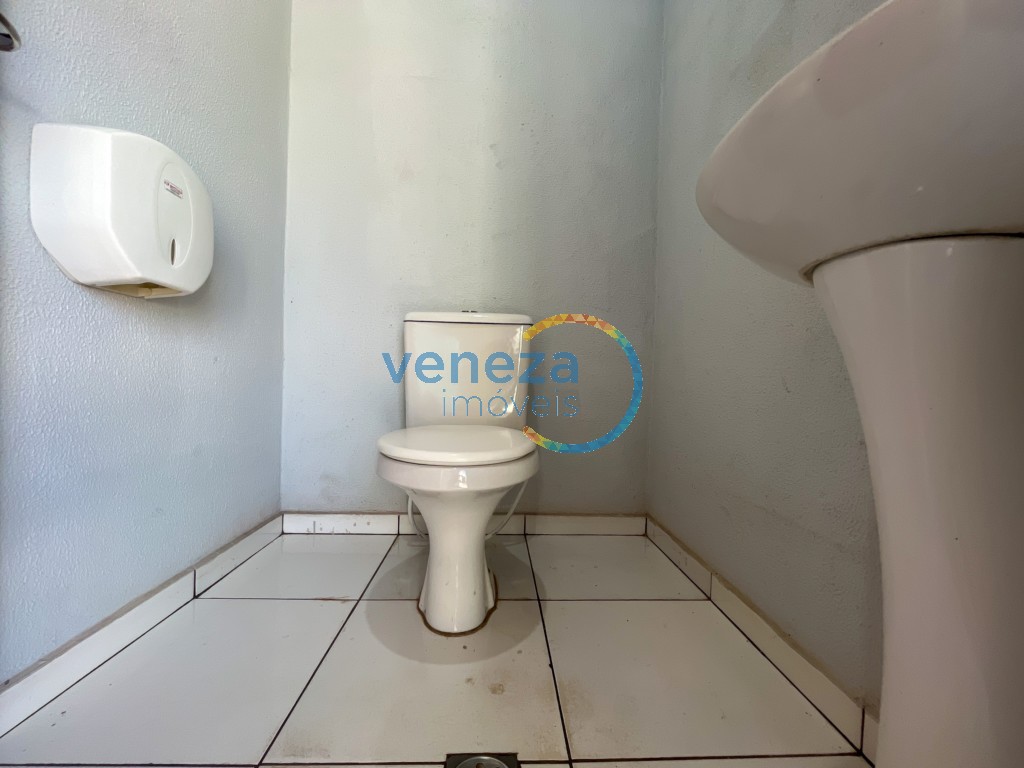 Barracão para locação no bairro Centro de Londrina - Foto 11