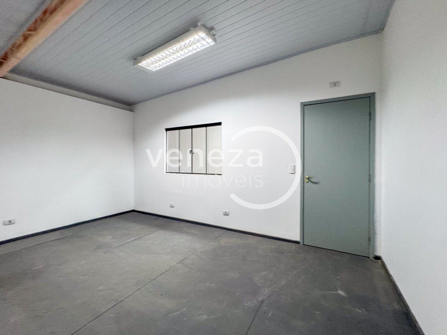 Salão-loja para locação no bairro Centro de Londrina - Foto 22