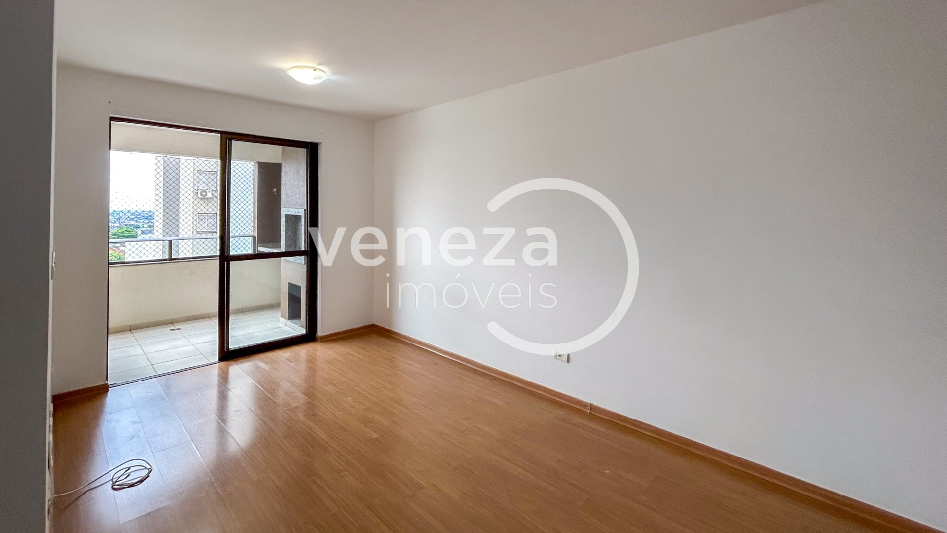 Apartamento para locacao no Centro em Londrina com 115,39m² por R$ 2.650  - Foto 2