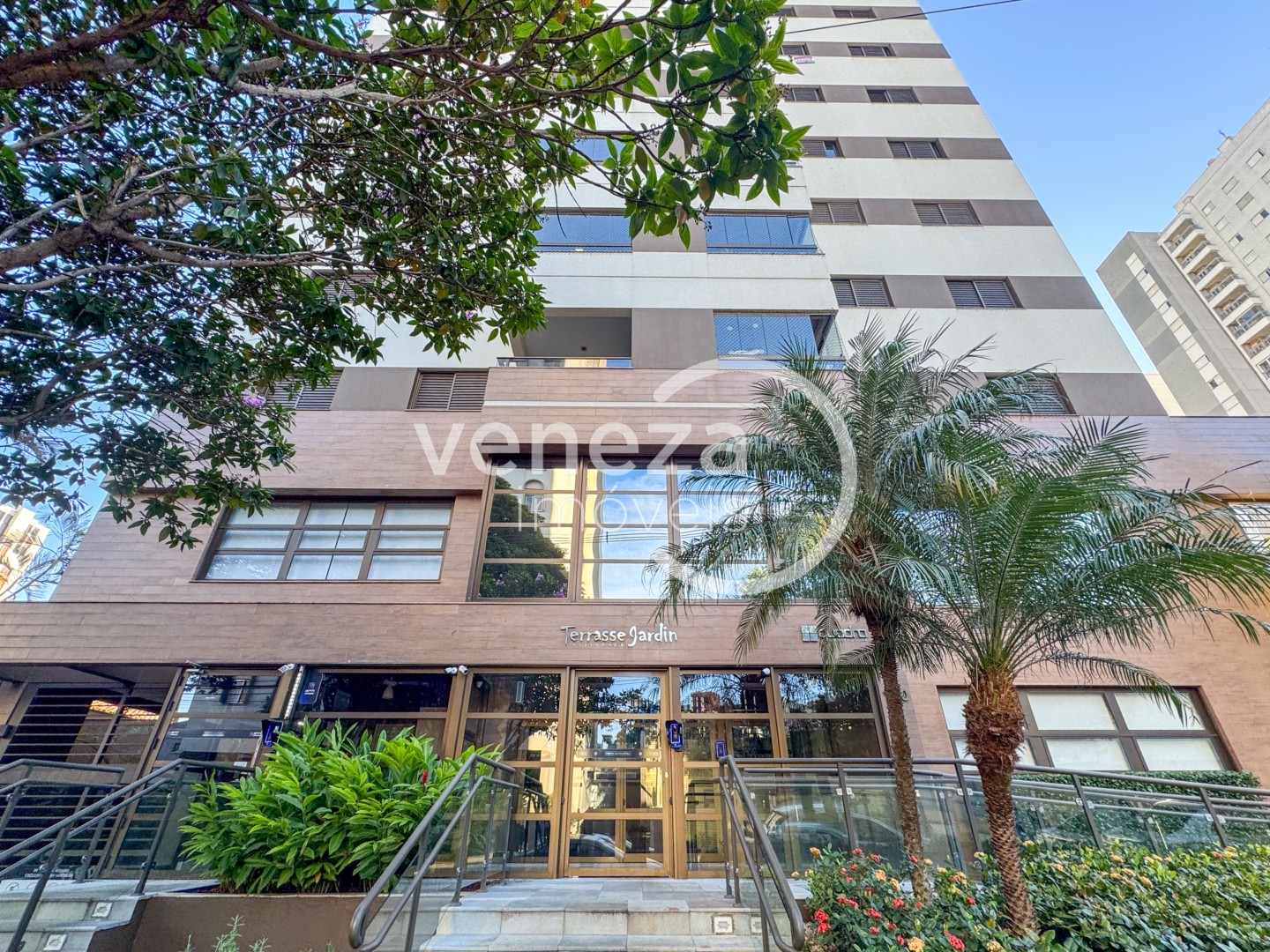 Apartamento para locacao no Centro em Londrina com 115,39m² por R$ 2.650  - Foto 1
