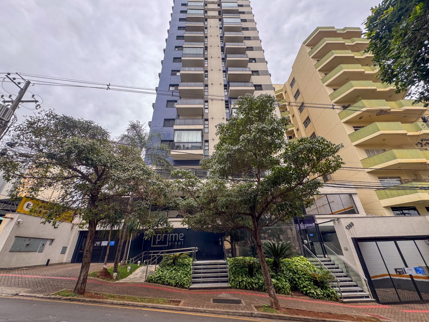 Apartamento para locacao no Centro em Londrina com 75,72m² por R$ 2.200,00  - Foto 1