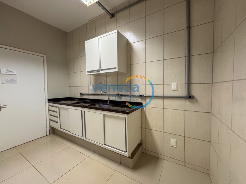 Casa Comercial para locação no bairro Vila Ipiranga de Londrina - Foto 9