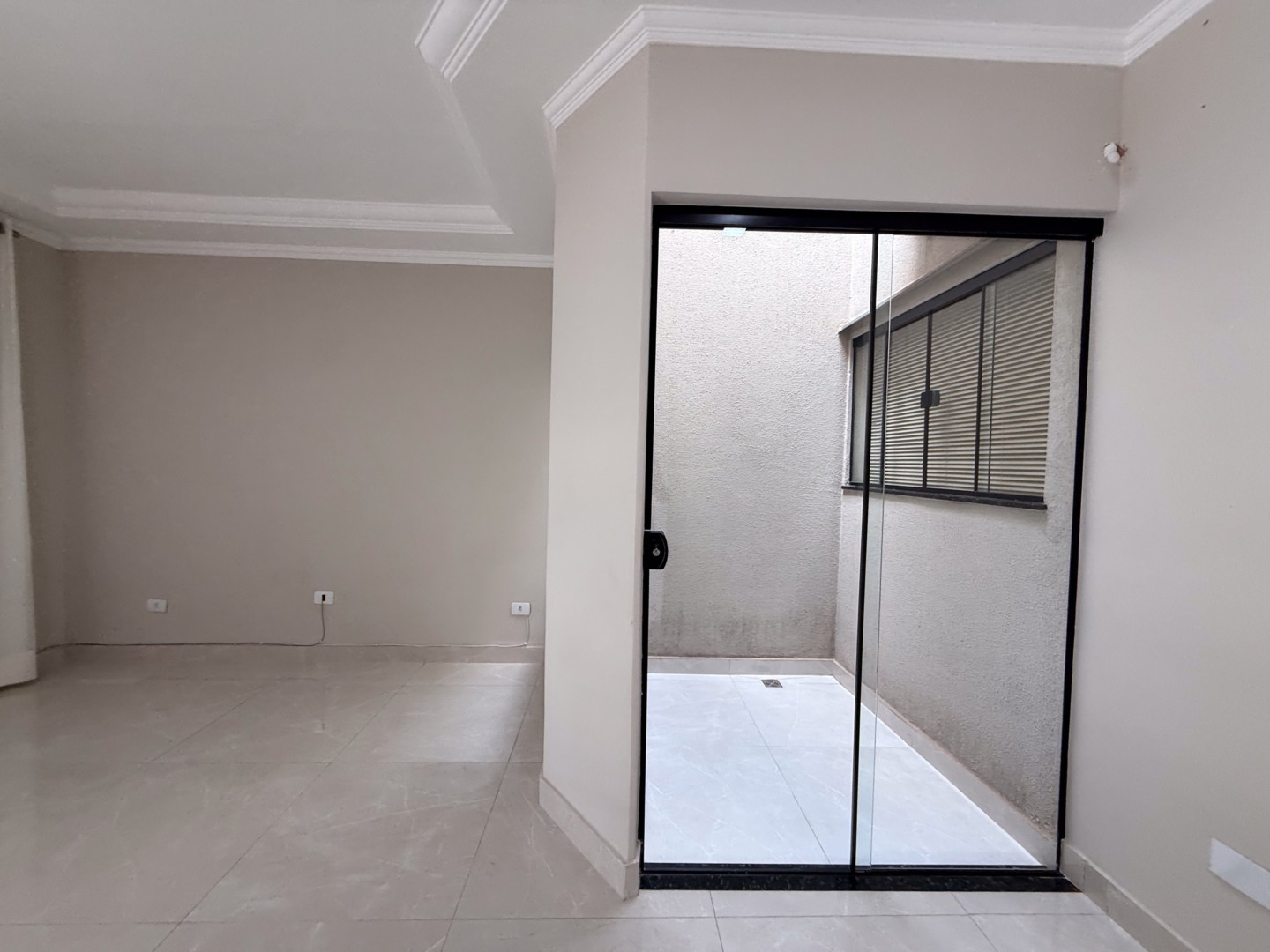 Casa Residencial para locação no bairro Jardim Taruma de Londrina - Foto 11