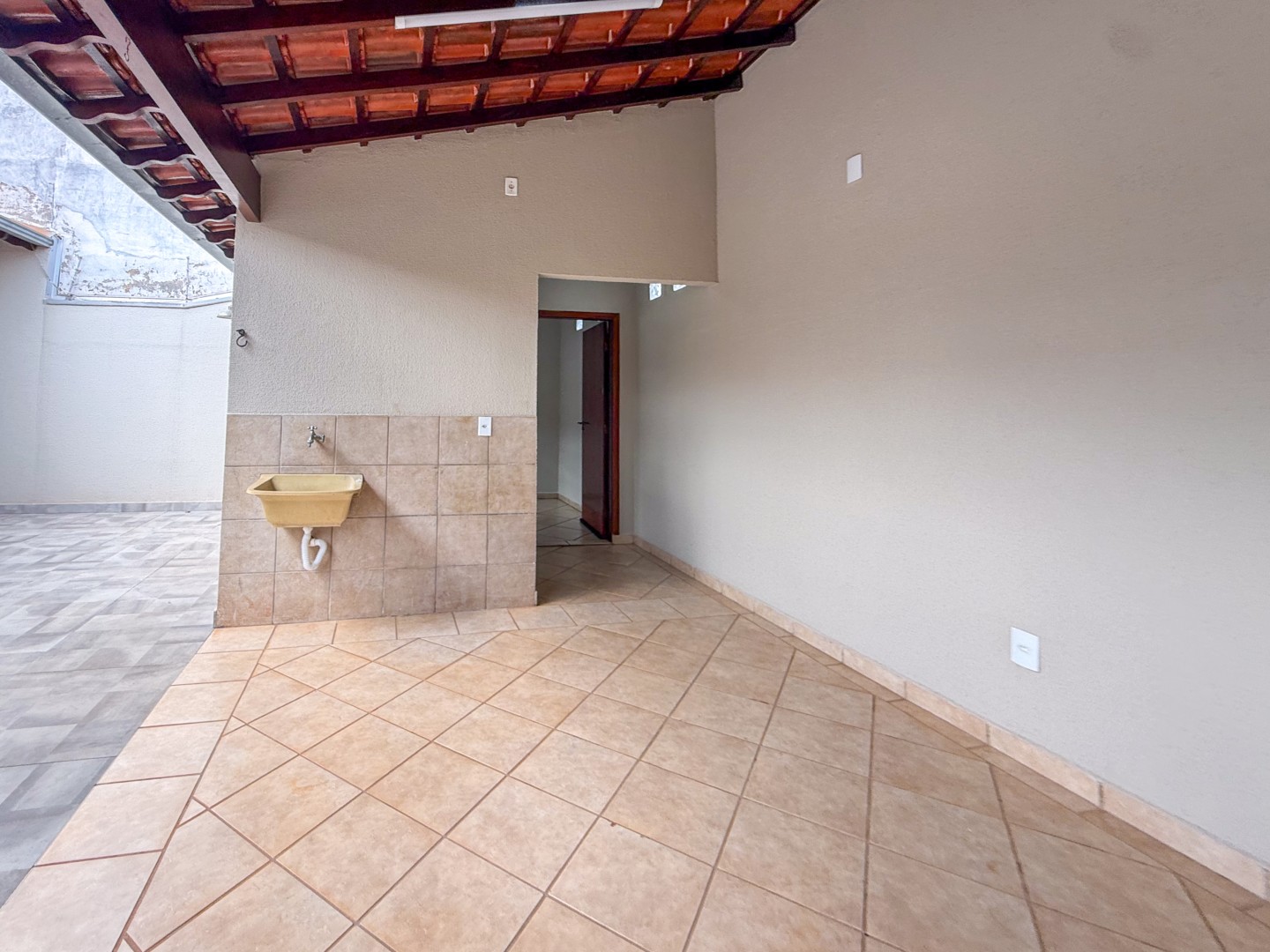 Casa Residencial para locação no bairro Jardim Taruma de Londrina - Foto 32