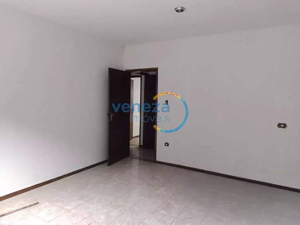 Casa Comercial para locação no bairro Casoni de Londrina - Foto 6