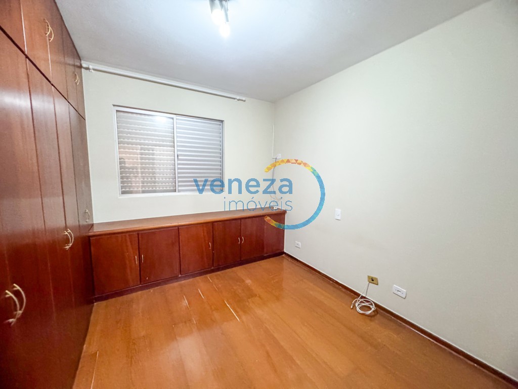 Apartamento para locação no bairro Ipiranga de Londrina com 95m<sup>2</sup> útil, 3 quartos, 1 vaga de garagem