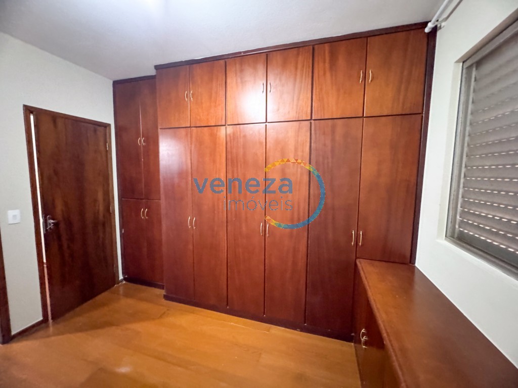 Apartamento para locação no bairro Ipiranga de Londrina com 95m<sup>2</sup> útil, 3 quartos, 1 vaga de garagem
