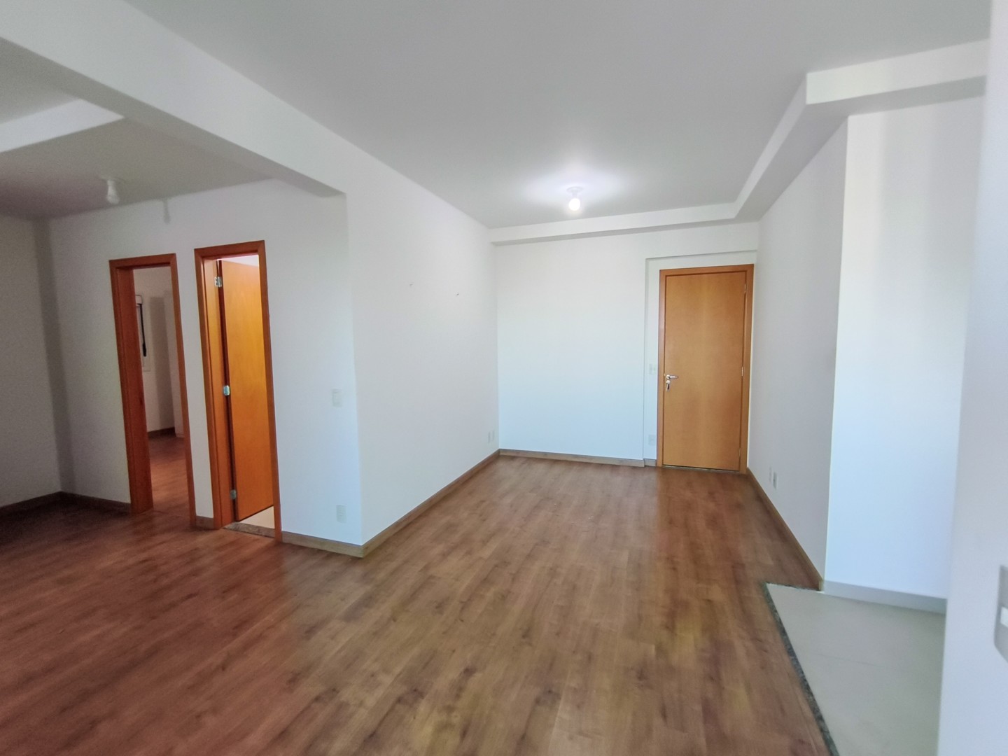 Apartamento para locacao no Santa Rosa em Londrina com 115m² por R$ 3.100