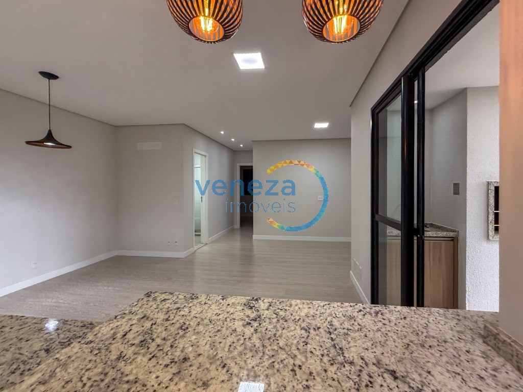 Apartamento para locação no bairro Gleba Palhano de Londrina com 81m<sup>2</sup> útil, 2 quartos, 2 vagas de garagem