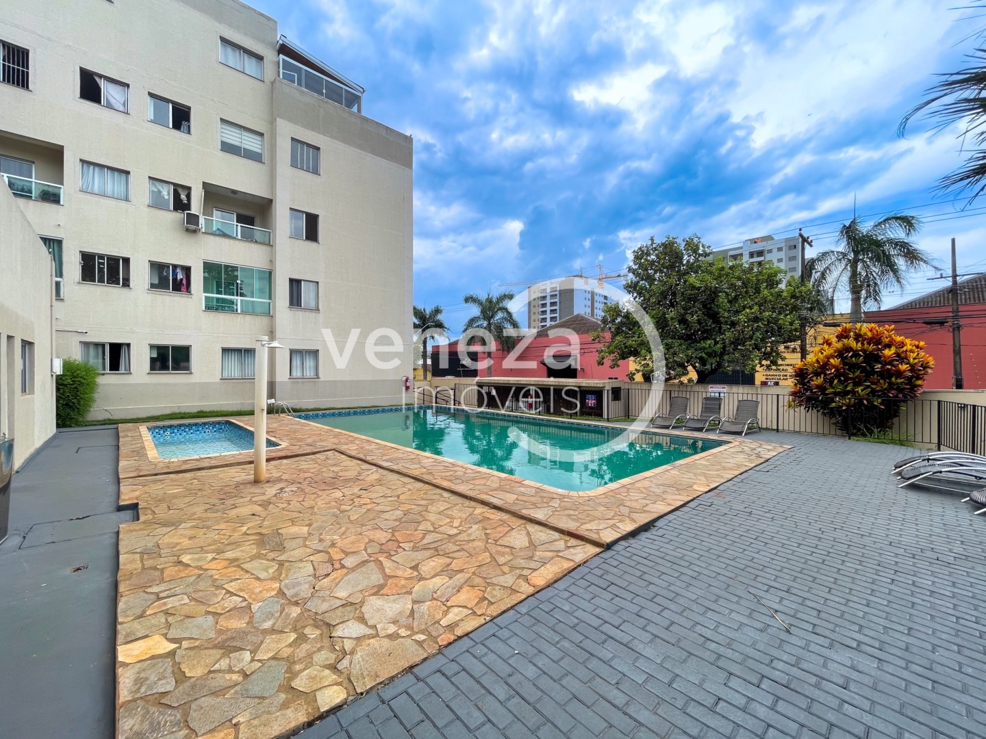 Apartamento para locação no bairro Nossa Senhora de Lourdes de Londrina - Foto 13