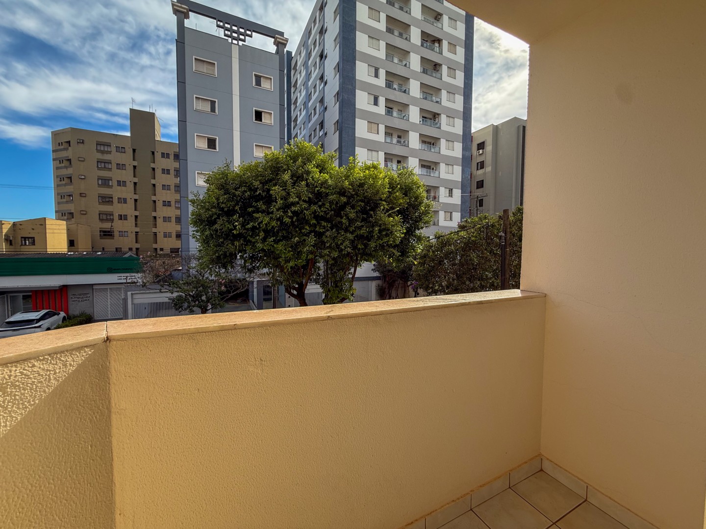 Apartamento para locação no bairro Vila Ipiranga de Londrina - Foto 11