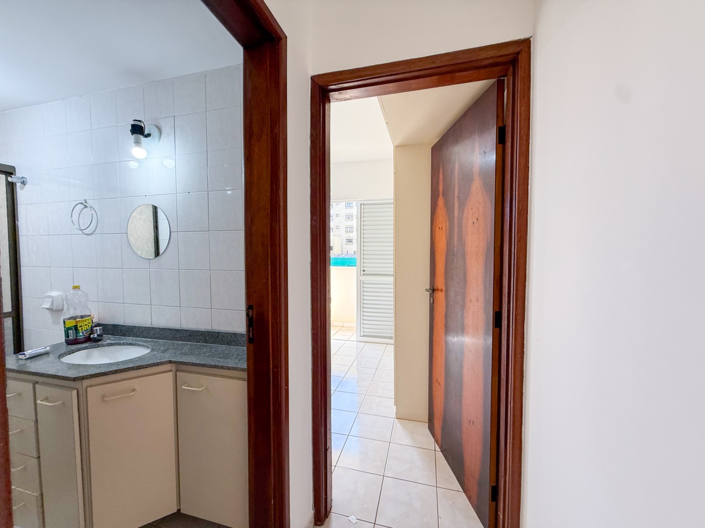 Apartamento para locação no bairro Vila Ipiranga de Londrina - Foto 15