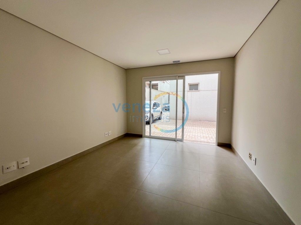 Casa Comercial para locacao no Centro em Londrina com 100m² por R$ 5.375,00
