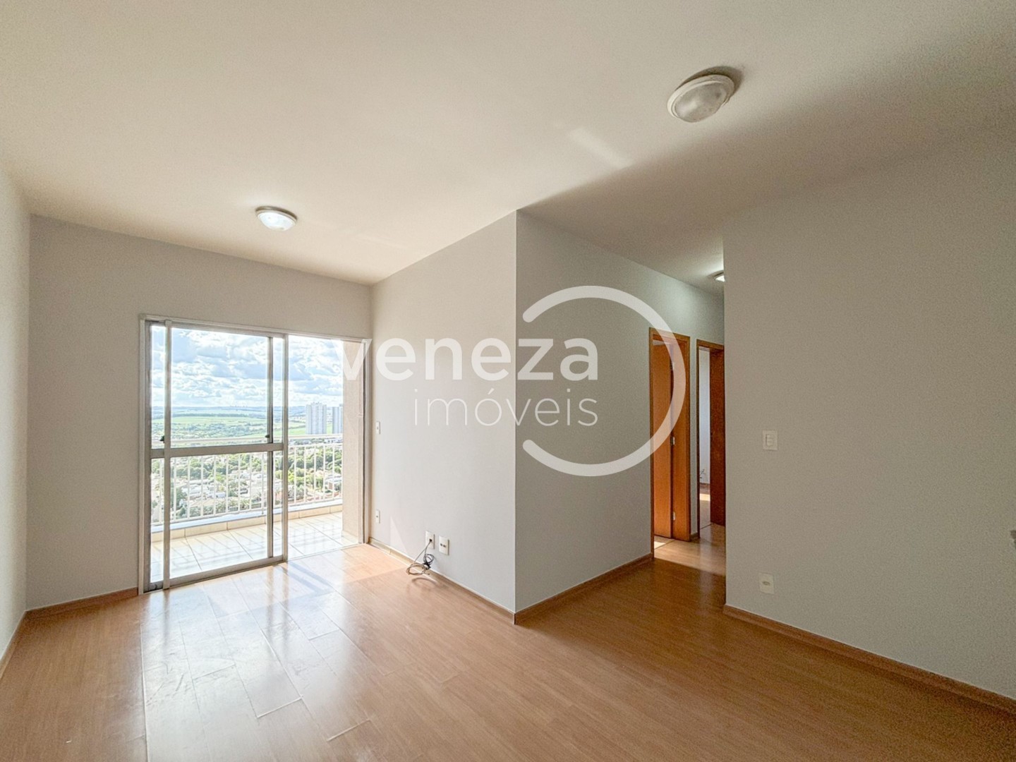 Apartamento para locacao no Terra Bonita em Londrina com 91,52m² por R$ 2.450