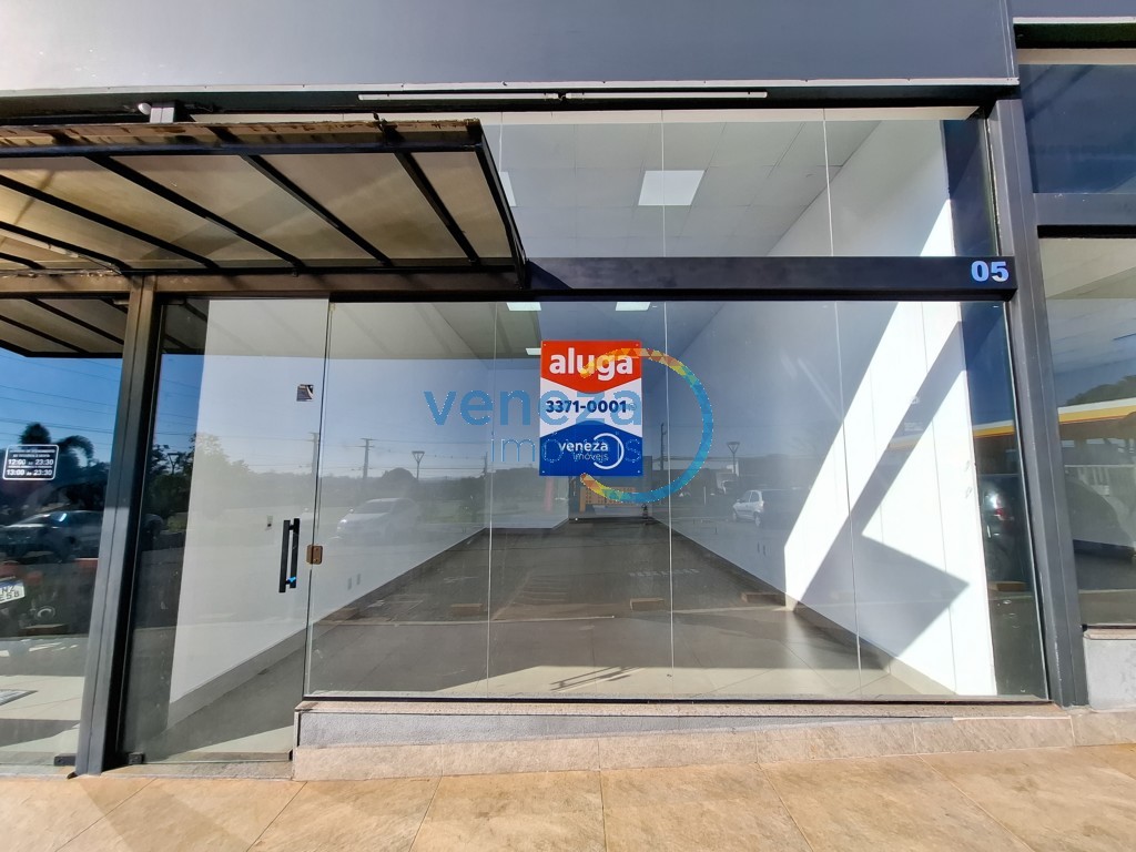 Barracão salão loja para locacao no Industrias Leves em Londrina com 57,25m² por R$ 2.600,00