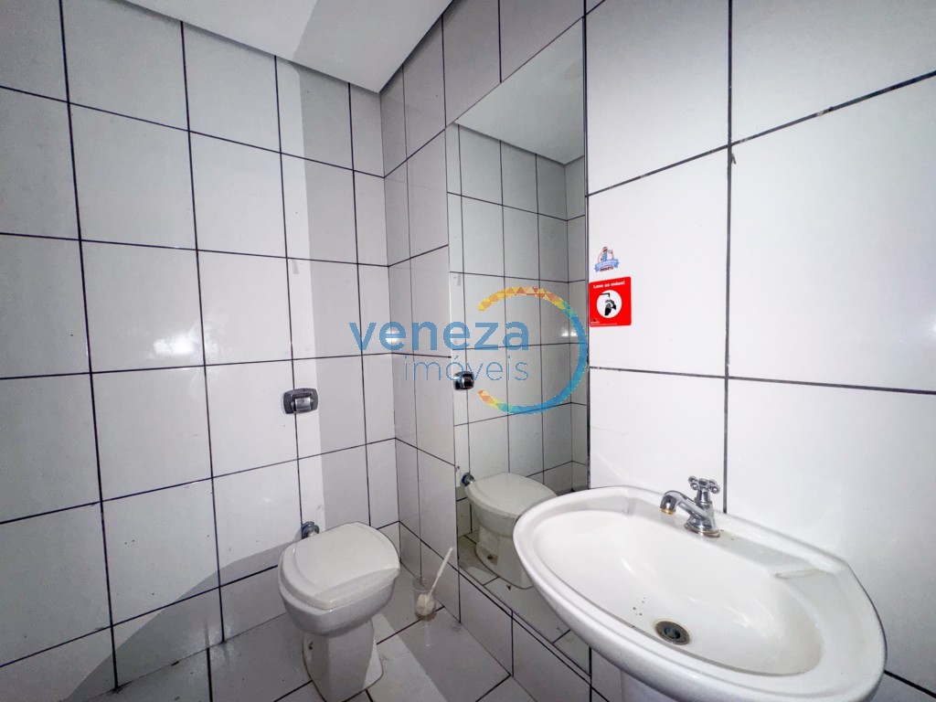 Salão-loja para locação no bairro Centro de Londrina - Foto 37