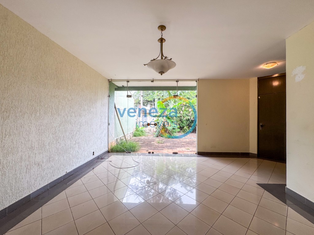 Casa Comercial para locação no bairro Araxa de Londrina - Foto 4