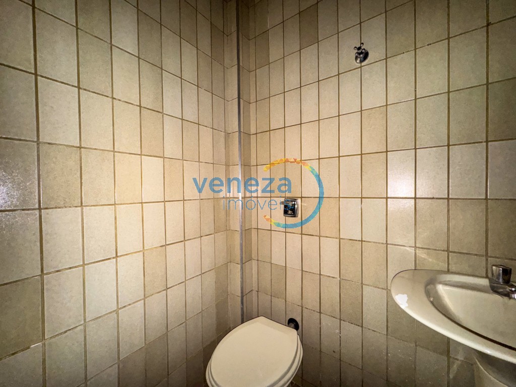 Salão-loja para locação no bairro Centro de Londrina - Foto 16