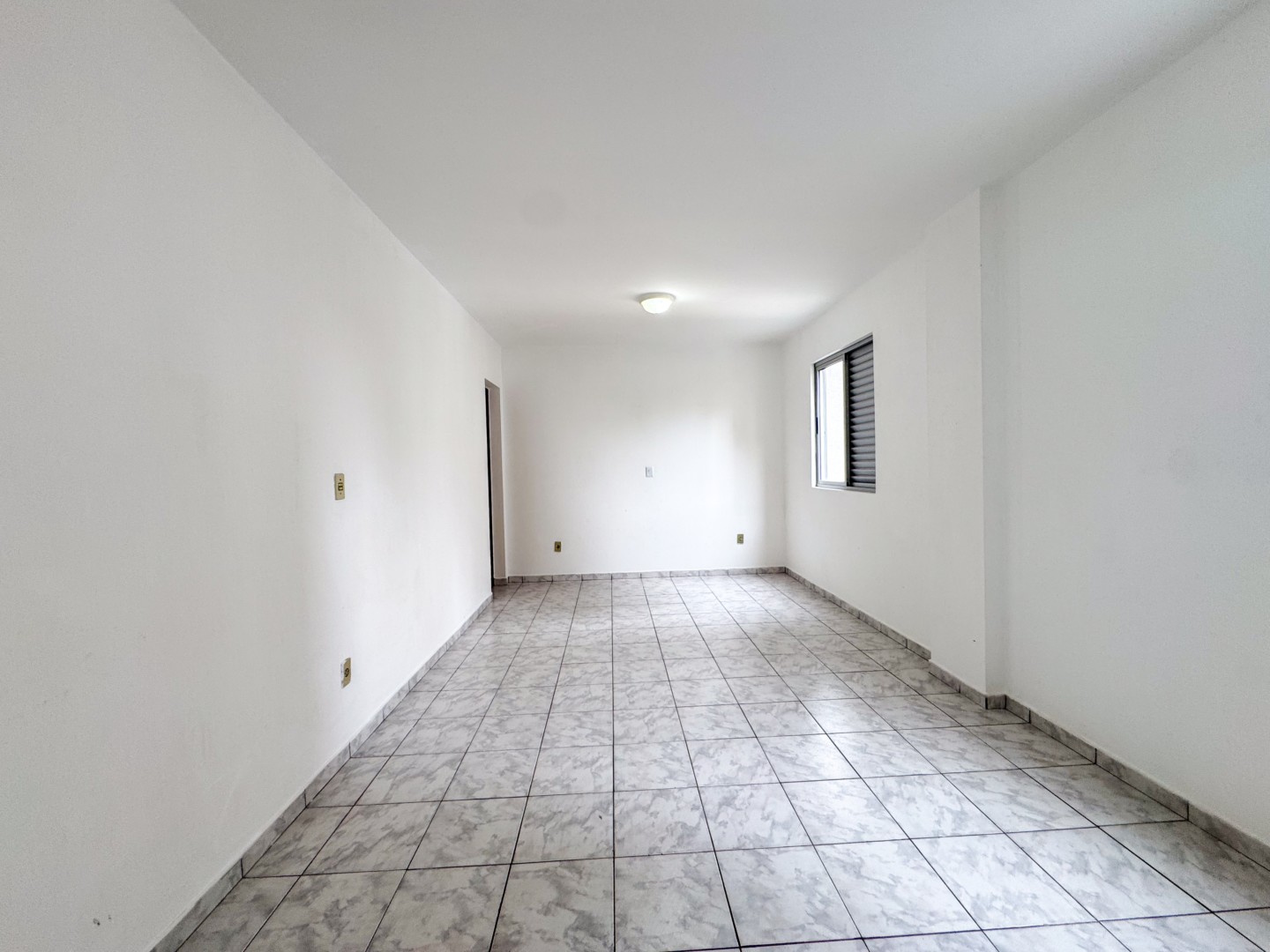 Apartamento para locacao no Centro em Londrina com 50,5m² por R$ 1.200,00  - Foto 3