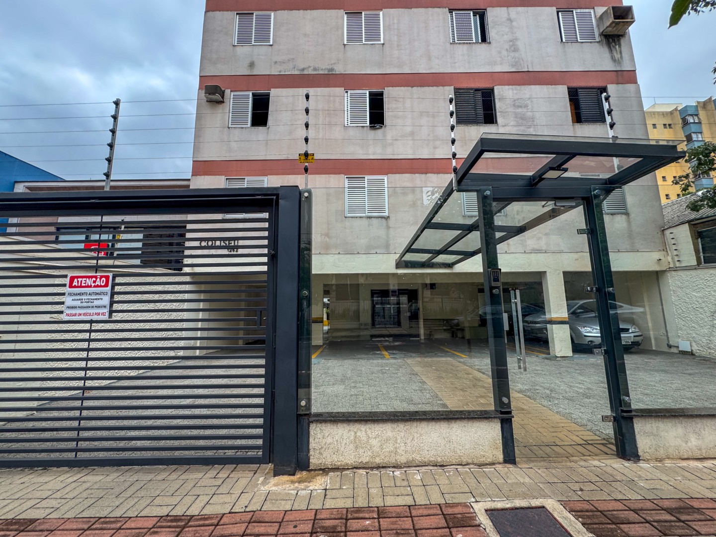 Apartamento para locacao no Centro em Londrina com 50,5m² por R$ 1.200,00  - Foto 1