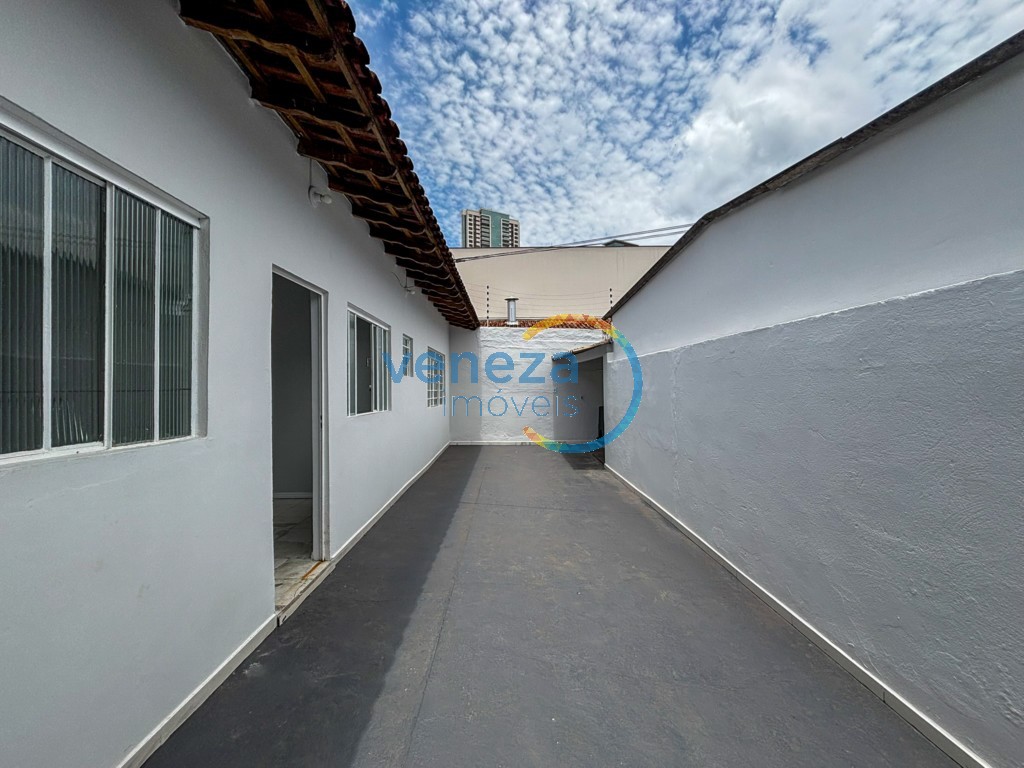 Casa Residencial para locacao no Gleba Palhano em Londrina com 50m² por R$ 2.375,00