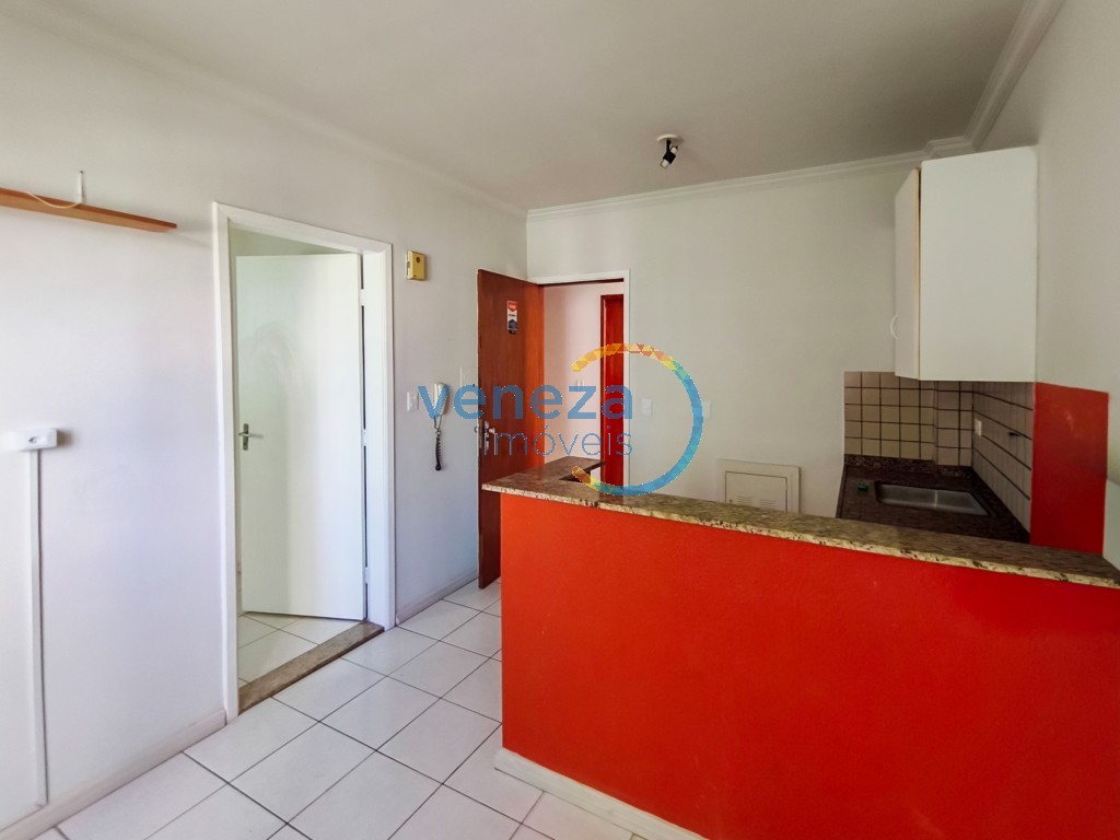 Apartamento para locação no bairro Centro de Londrina com 27.84m<sup>2</sup> útil, 1 quarto