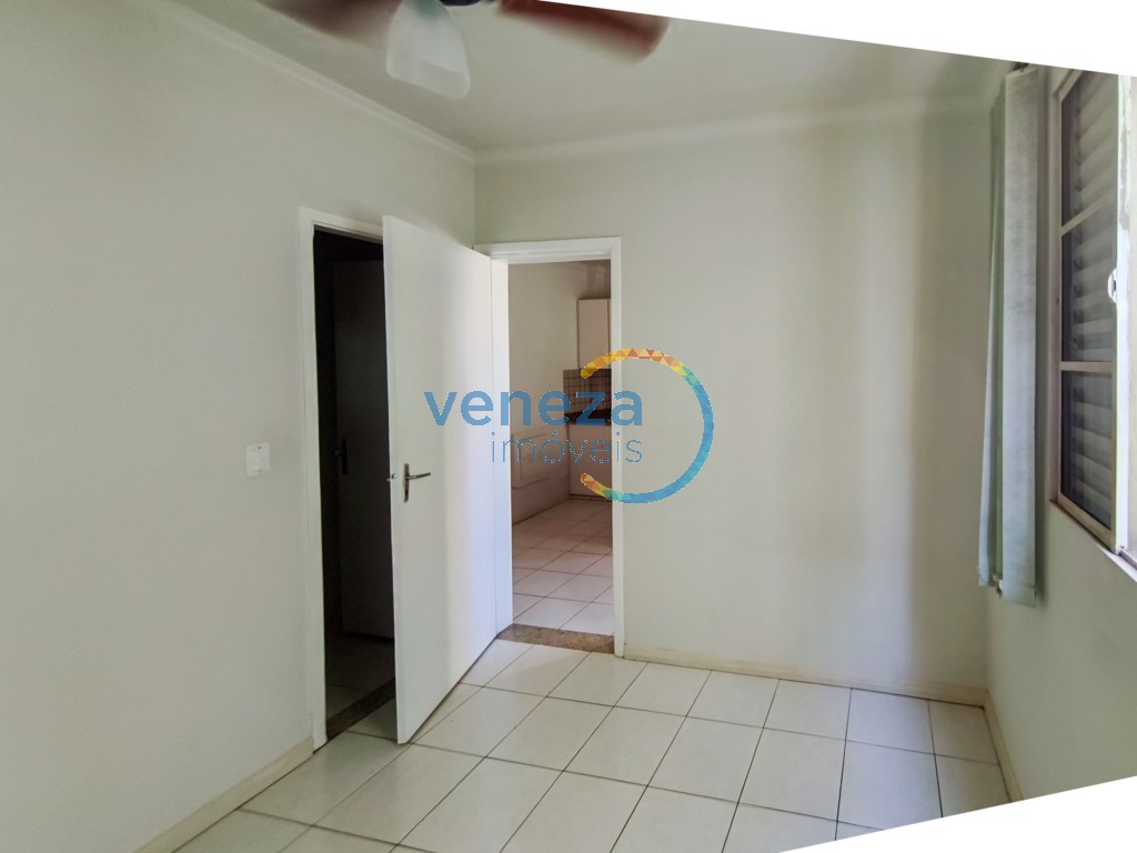 Apartamento para locação no bairro Centro de Londrina com 27.84m<sup>2</sup> útil, 1 quarto