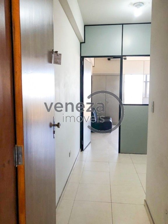 Sala para venda no Centro em Londrina com 121,56m² por R$ 260.000,00