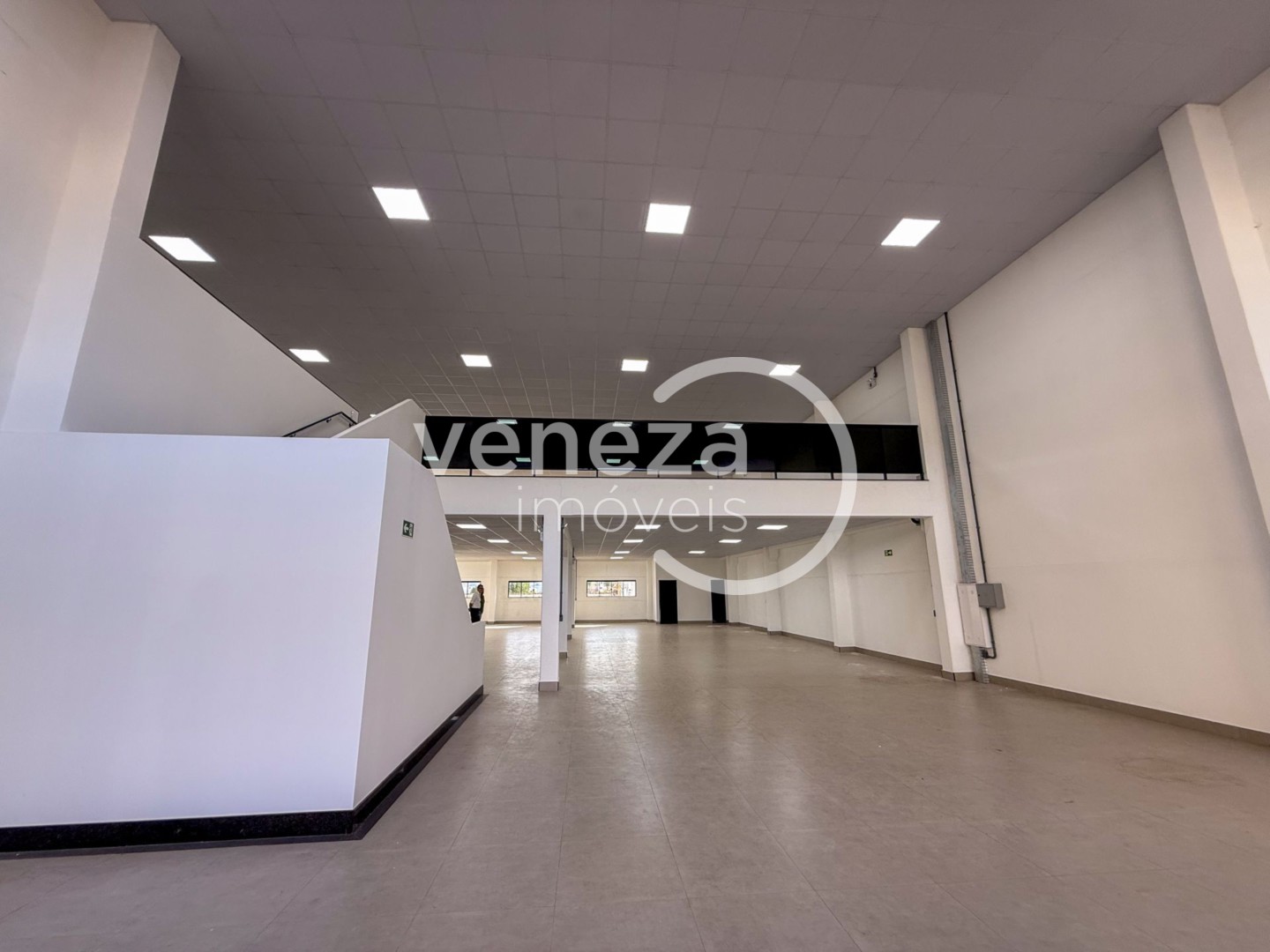 Casa Comercial para locacao no Centro em Cambe com 999,52m² por R$ 25.500  - Foto 3