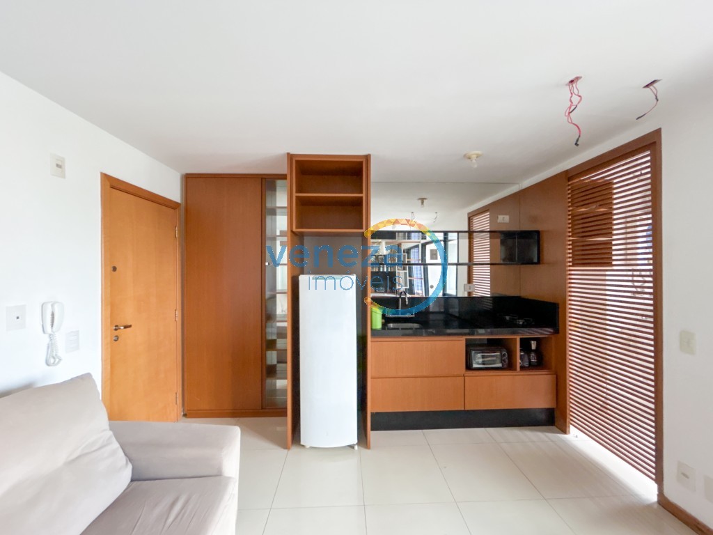 Apartamento para locacao no Centro em Londrina com 75,72m² por R$ 2.100,00  - Foto 2